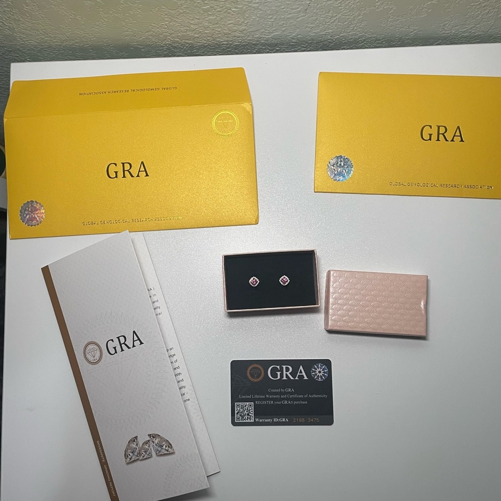 Perfect Mother’s Day Earrings! ✨💖💎🌷🎁